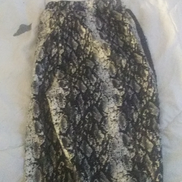 Snake skin pattern kids pants - Picture 2 of 3